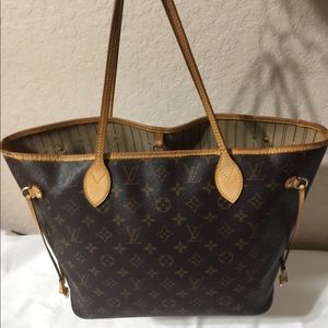 Authentic Louis Vuitton Monogram MM